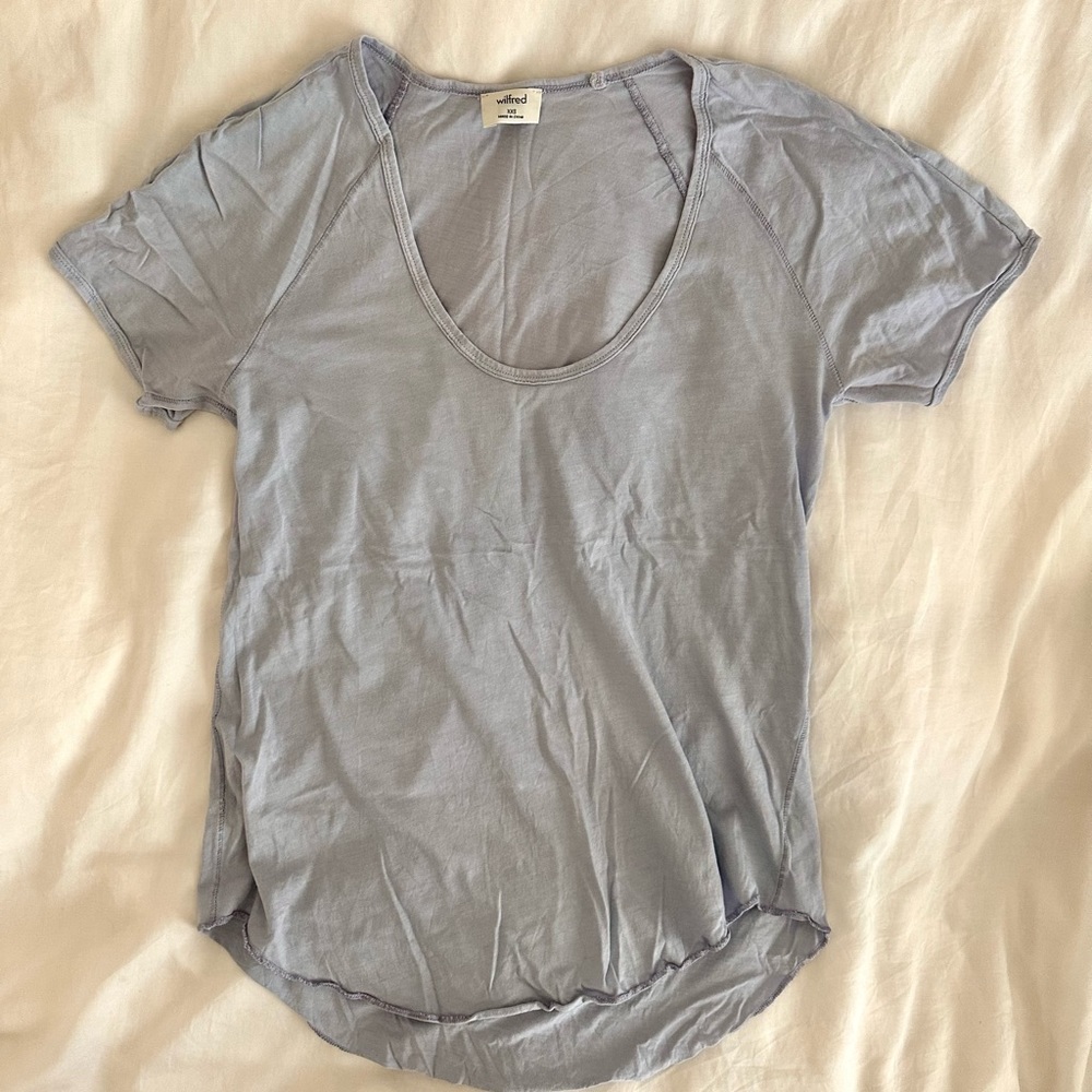 Lavender Wilfred t shirt